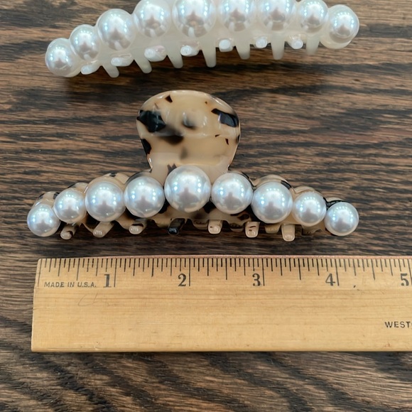 NEW bundle of 2 tortoise shell claw hair clips - Picture 9 of 10